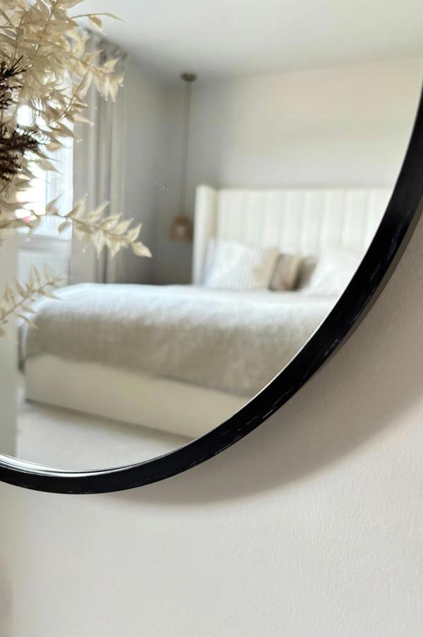 Downton Interiors Black Modern Tall Metal Frame Oval Wall Mirror - 120cm