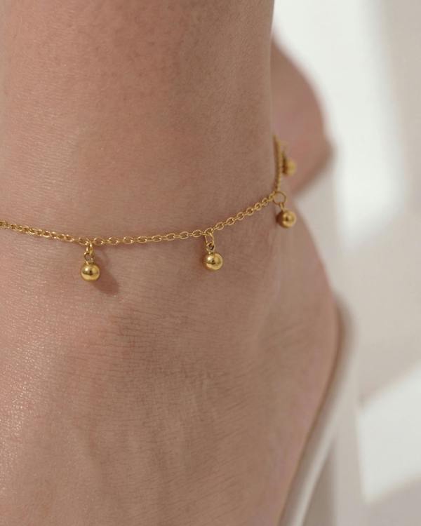 Elk & Bloom Tiny 14K Gold Beaded Drop Satellite Anklet