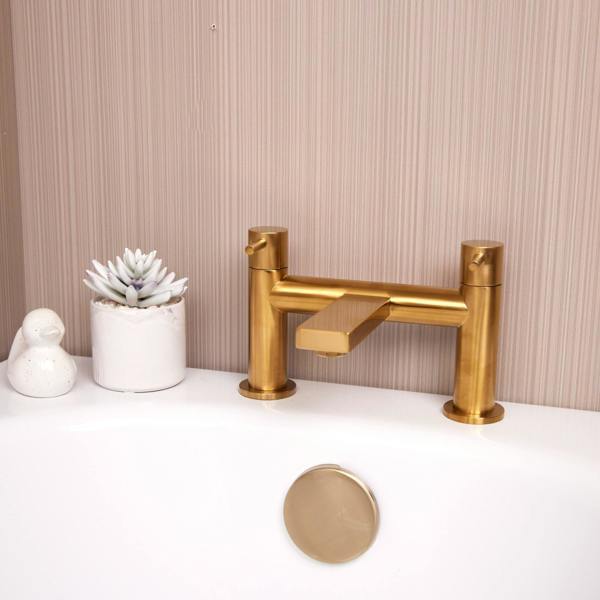 Flode Eslov | Bath Filler | Brass