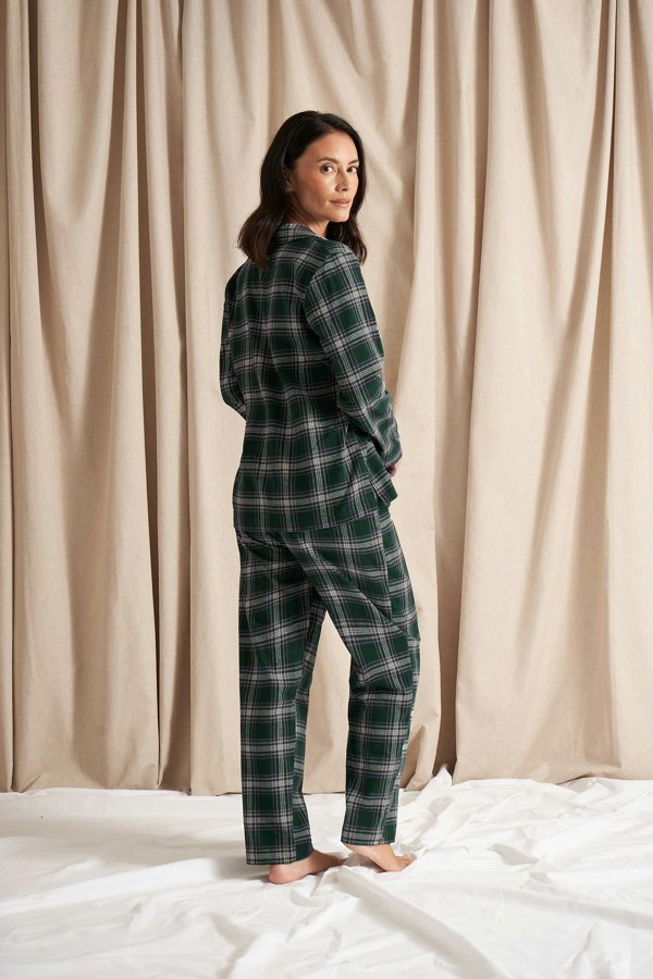 Pretty You London Plaid Pyjama Set in Green