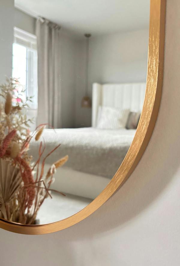 Downton Interiors Gold Modern Tall Metal Frame Oval Wall Mirror - 120cm