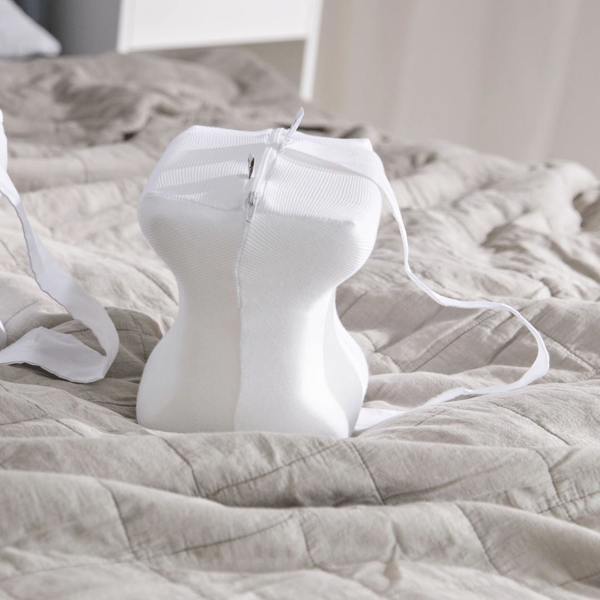 Putnams Knee Pillow Cover