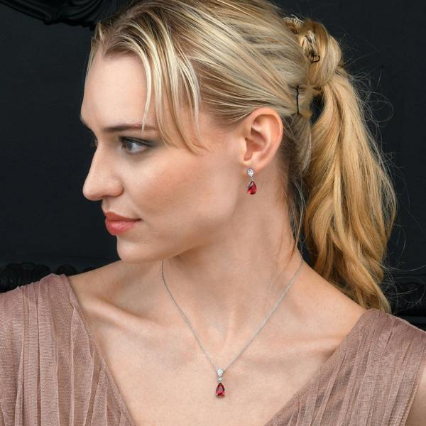 namana 925 Sterling Silver Red Pear Shaped Pendant Necklace