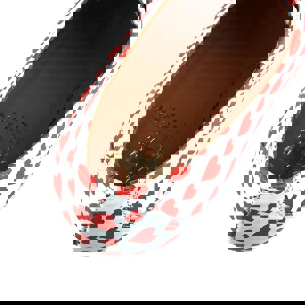 Embassy London Roulette - Love Struck - Women's 3 inch block heel oxford pump in heart shape print