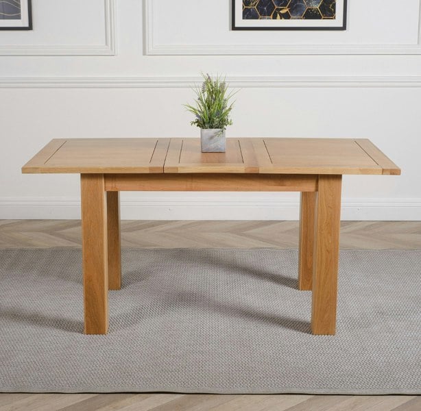 That's Furniture Hampton 120 - 160cm Solid Oak Extending Dining Table