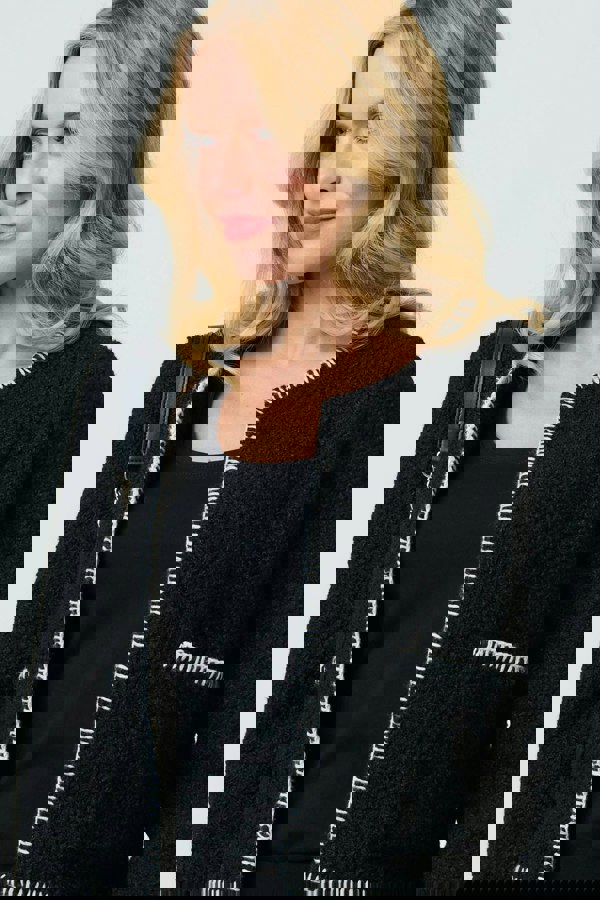 Black | Contrast Stitch Trim Cropped Jacket
