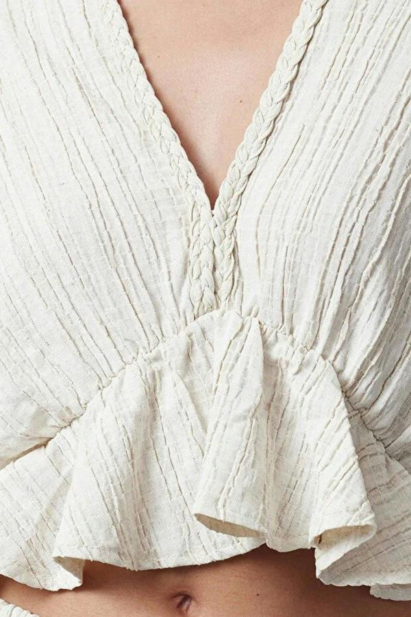 Textured Fabric Ruffled Woven