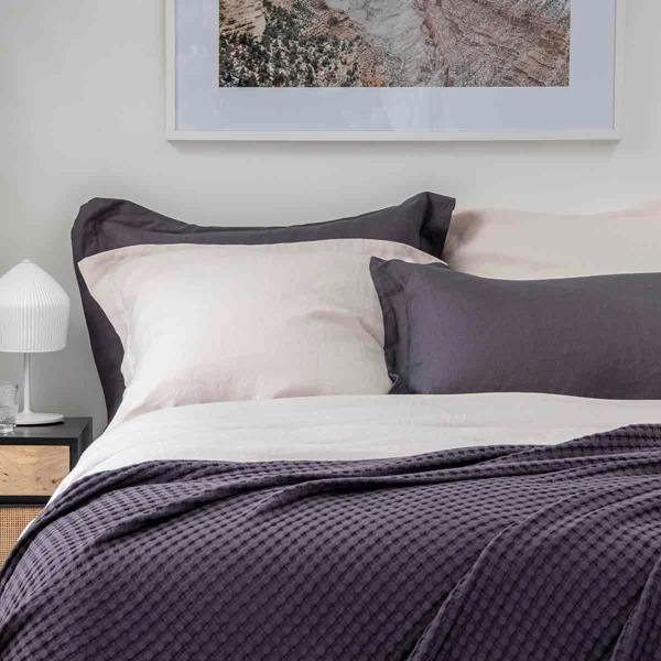 Blush Pink French Linen Bed Sets close-up detail 2 | Soak and Sleep