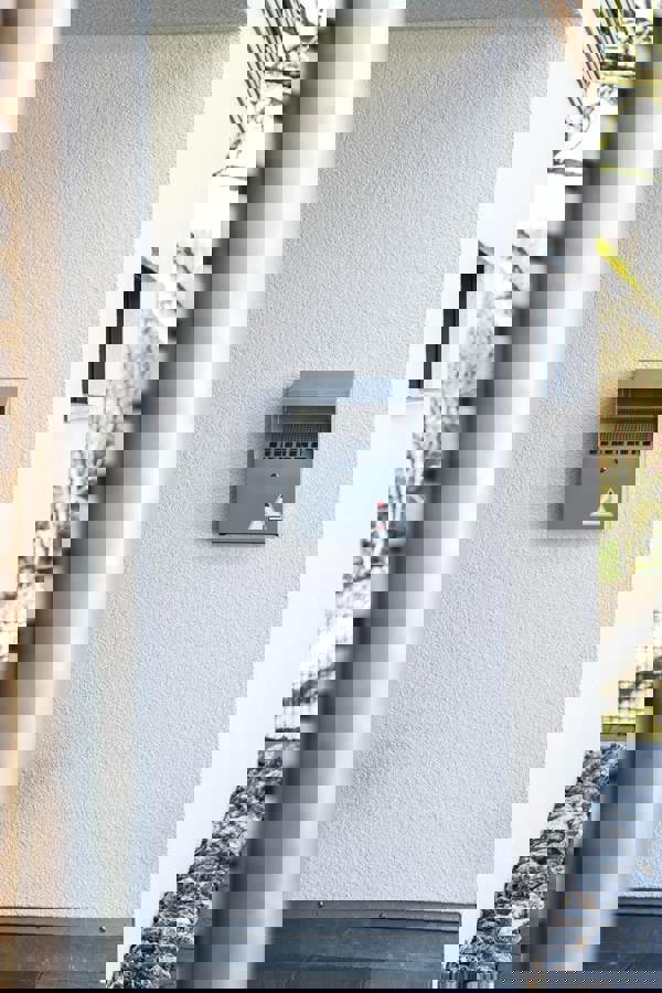 Durable Wall Mounted Lockable Steel Ashtray | 4L | Silver