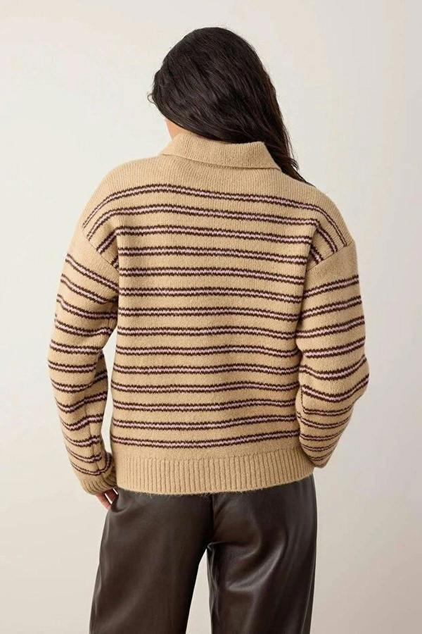 WOVCOR Basic Loose Fit Special Yarn Striped Knit Sweater