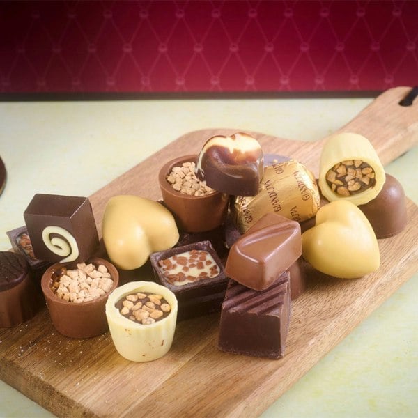 Champagne & Chocolates Gift Hamper Component  5
