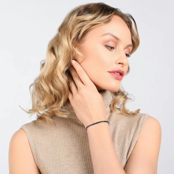 Adjustable Dark Blue Bracelet for Women - namana.london