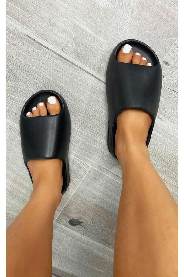 Lou Slip On Sandals - Black