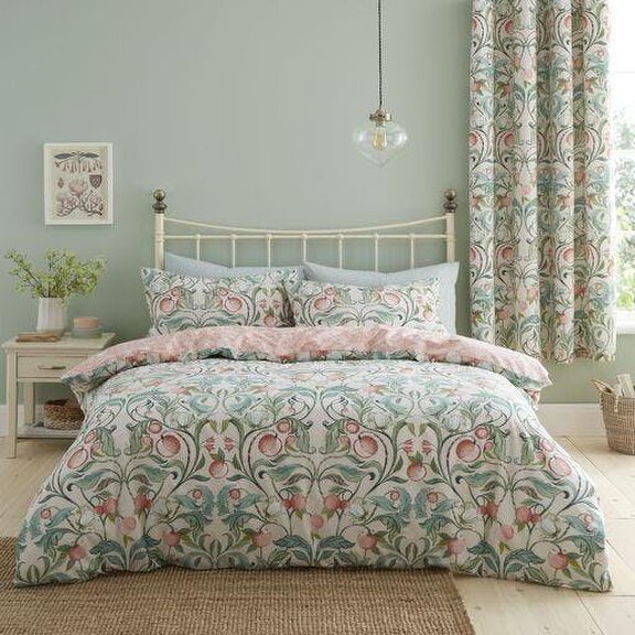Catherine Lansfield Clarence Floral Duvet Cover Set - Single