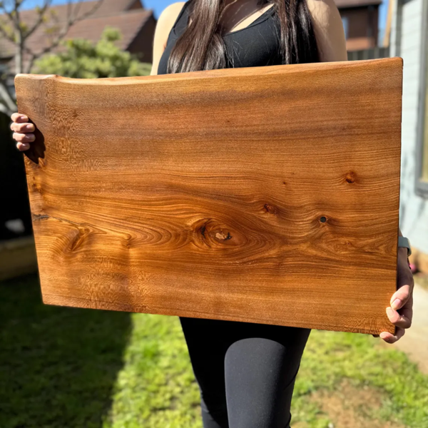 Giraffes & Craftz XL Live Edge Scottish Elm Chopping Board - James Martin Style Chopping Block