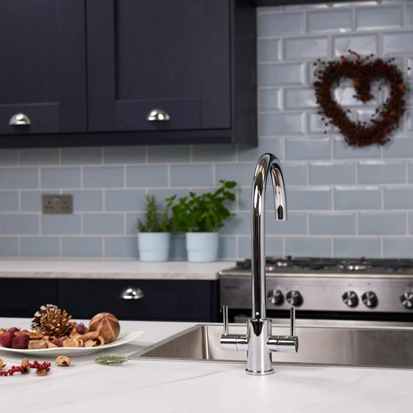 Flode Hammerfest | Dual Lever Kitchen Sink Mixer Tap with Swivel Spout | Polished Chrome Finish