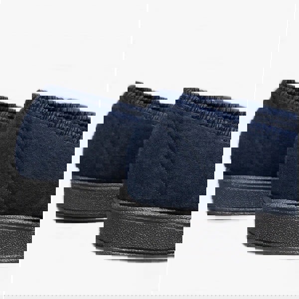 1637853943-53408800.jpg