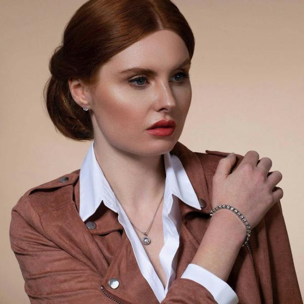 Halo Drop Pendant Necklace with Swarovski Crystals - namana.london