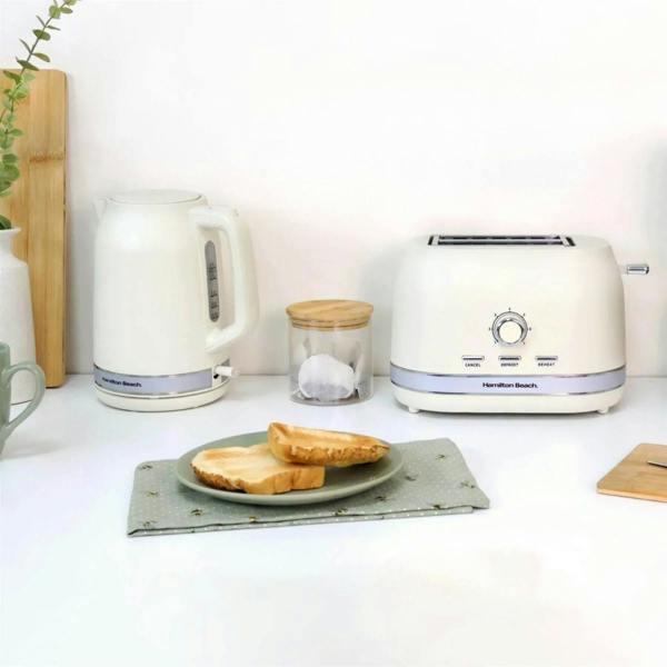 Hamilton Beach Ella 2 Slice Toaster - Matte Latte