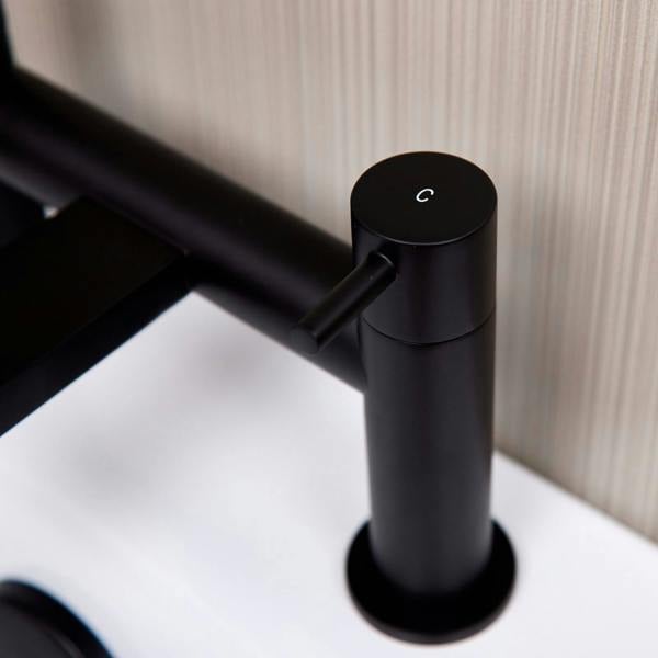 Flode Eslov | Bath Filler | Matt Black