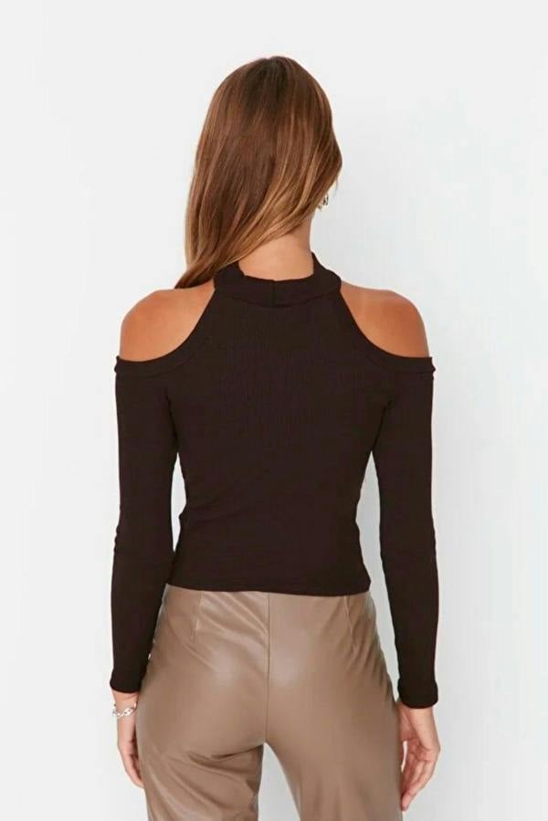 WOVCOR Choker Detailed Fitted Crop Ribbed Knit Blouse