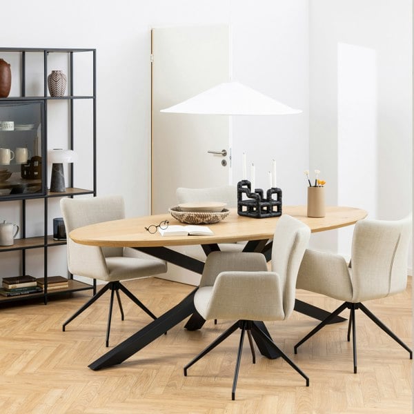 Furniture To Go Heaven Dining Table in Oak