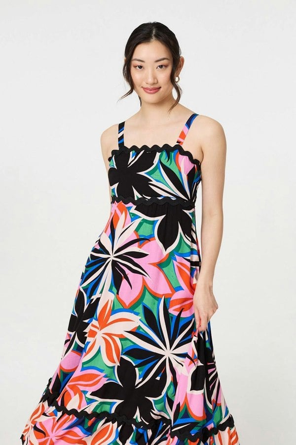 Black | Floral Wave Trim Sleeveless Maxi Dress
