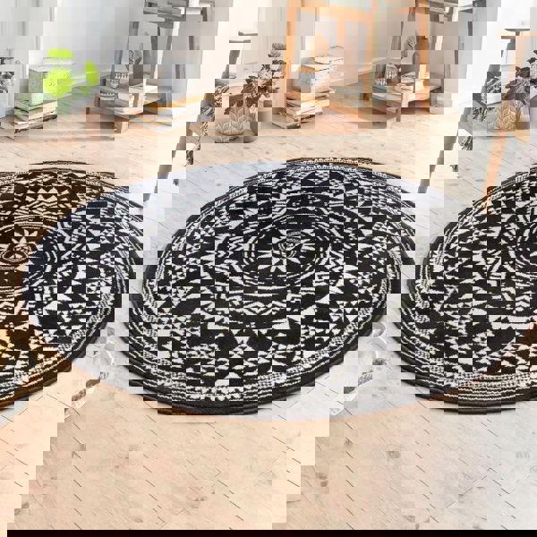 Round Mandala Rug – Soft Velour Design