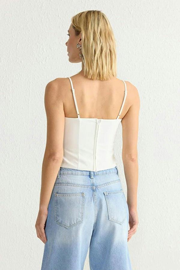 WOVCOR V-Neck Strappy Crop Woven Blouse