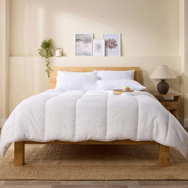 Snuggledown Scandinavian Hollowfibre Duvet