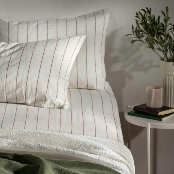 Soak&Sleep White/Burnt Orange Pinstripe Linen Cotton Blend Duvet Set