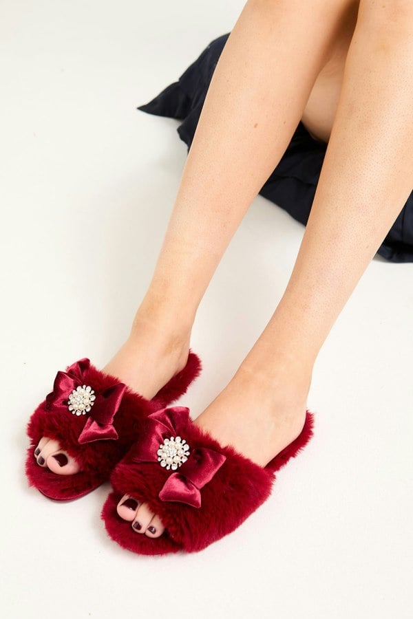 Pretty You London Women's Anya Slider Slippers in Red