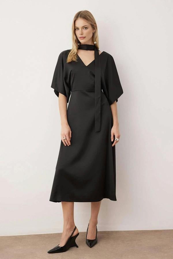 WOVCOR V-Neck Midi Woven Dress with Scarf