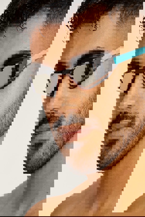  img-5-turquoise-none