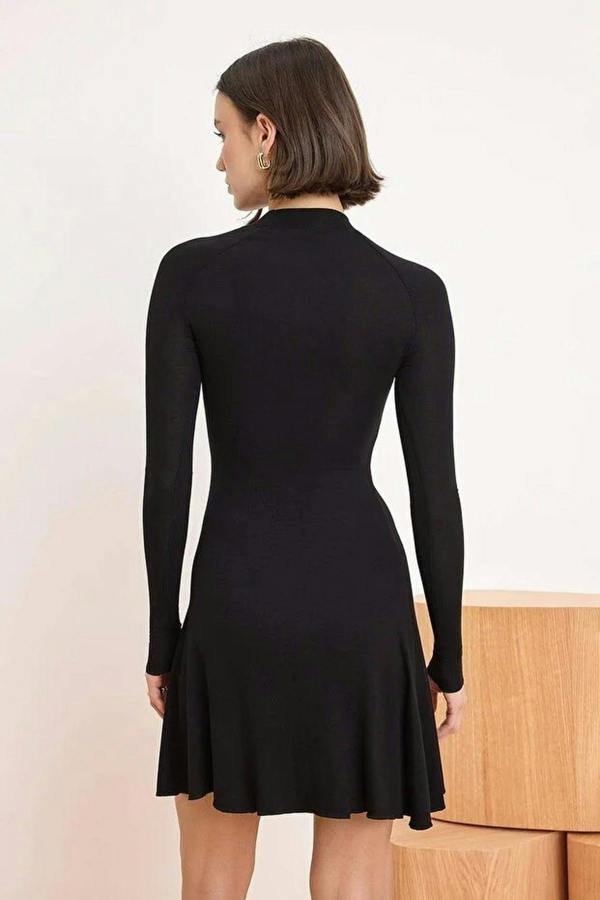 WOVCOR Long-Sleeved Mini Soft Knit Dress