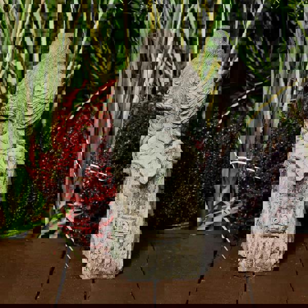 Robin on Post Statue | Bird on Post Stone Garden Ornament