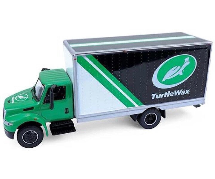 MCSlots 2013 International Durastar Box Van Turtle Wax 1:64 Scale Greenlight 33260B