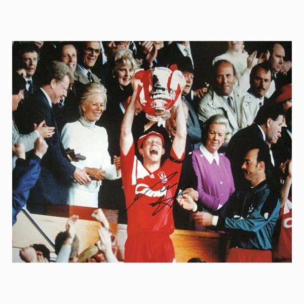 Mark Wright signed Liverpool photo — Unframed