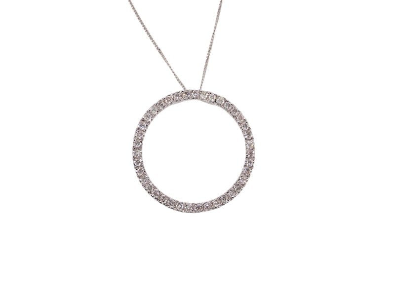 A Diamond circlet pendant