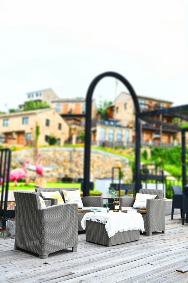 Centurion Supports SANTANA 4 Piece PE Rattan 4-Seater with Cushions Garden Furniture and Coffee Table Set in Grey