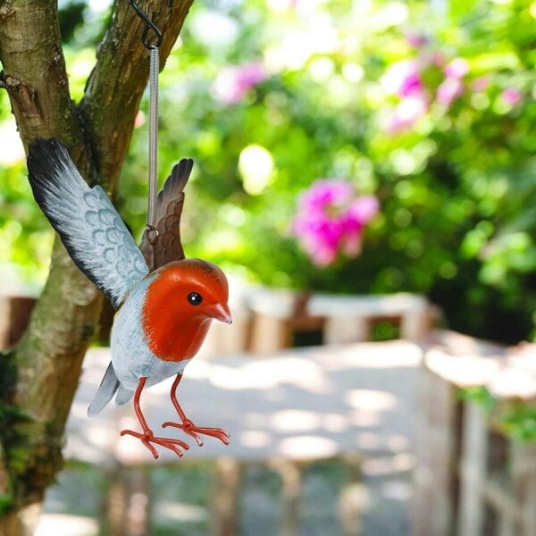 EDH Door Hardware Small Metal Hanging Robin (14cm x 10cm x 10cm) – Handcrafted Weather-Resistant Bird Ornament – Decorative Hanging Robin