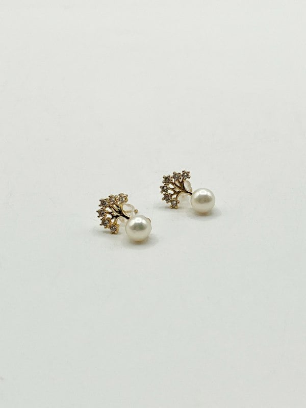 SVNX Pearl Stud Earring with Diamante Tree in Gold Colour