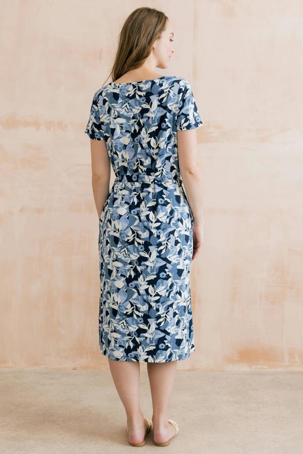 Lily & Me Weekend Jersey Printed T-Shirt Midi Dress Navy