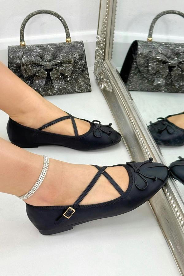 Chic Bow Crisscross Strap Ballet Flats Black designed with elegant ballet flat silhouette with elegant bow front detail