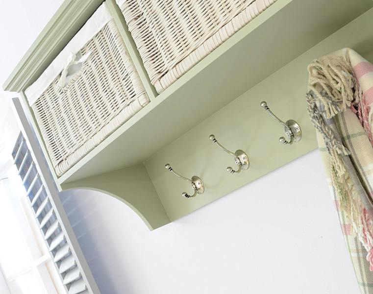 Statement Furniture Tetbury Large Hanging Shelf with White Wicker Storage Baskets