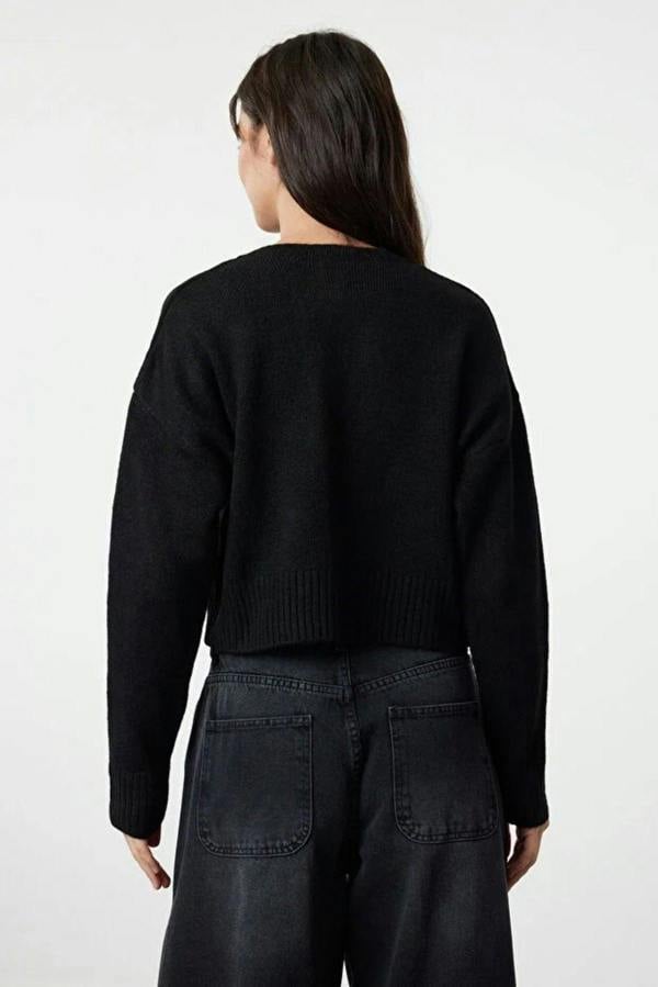 WOVCOR Crop Soft Textured Buttoned Knit Cardigan