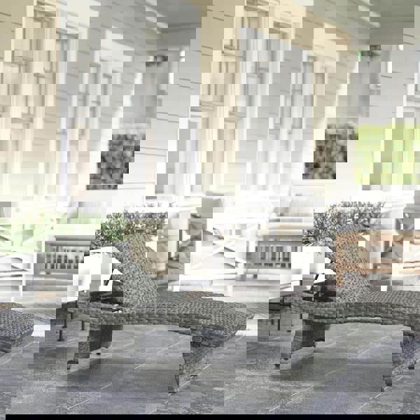 Single Rattan Lounger (Simple)