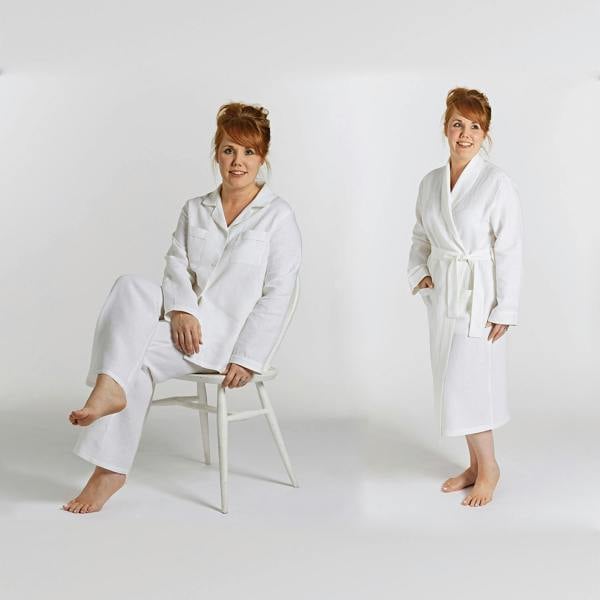 Lazy Linen White Pyjama & Bathrobe