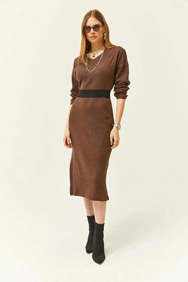 Hoxton Gal V-Neck Thick Ribbed Dress with Side Slit