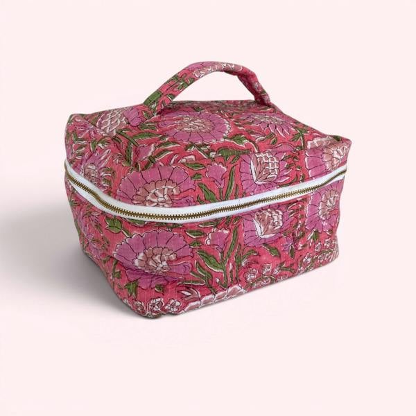Hayley & Co Vanity Bag - Quilted Cotton Toiletry Bag in Pink Garden Floral Block Print